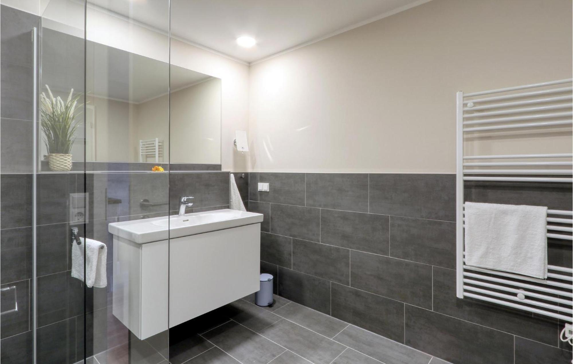 Beautiful apartment in Ostseebad Boltenhagen with 1 Bedrooms, Sauna&WiFi Buitenkant foto